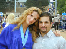 Ali & Sarah.JPG (127631 bytes)