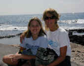 Aryn&PamBeach.JPG (64532 bytes)