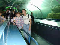 Ian, Pam & Aryn tunnel.JPG (85879 bytes)