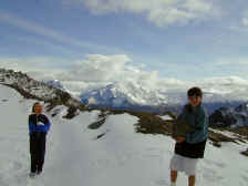 Ian & Aryn in snow.JPG (79524 bytes)