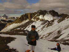 Ian & Aryn play Piz Nair.JPG (114542 bytes)