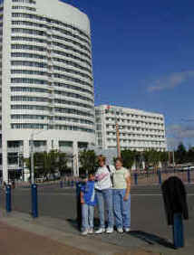 Olympic Hotel Ibis.JPG (92236 bytes)