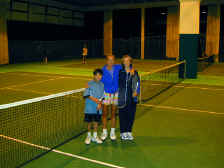 Pam, Ian and Aryn.JPG (123454 bytes)