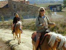 Pam__Aryn_ride.jpg (232069 bytes)