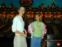 Sarah & Aryn play.JPG (65088 bytes)