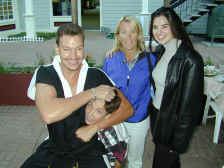 visit_to_ABK.jpg (140966 bytes)