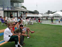 sitting_at_the_races.jpg (125868 bytes)